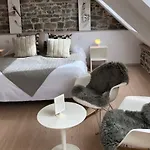 ホテル Aux 13 Arches-logis Restaurant