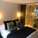 Aux 13 Arches-logis Restaurant 3* Portbail