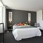호텔 Aux 13 Arches-logis Restaurant