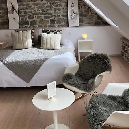 Hotel Aux 13 Arches-logis Restaurant