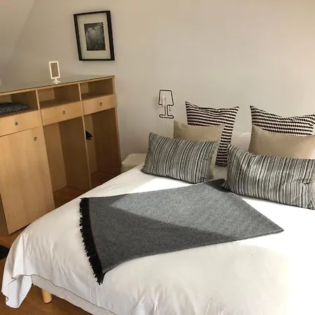 Aux 13 Arches-logis Restaurant 3* Portbail