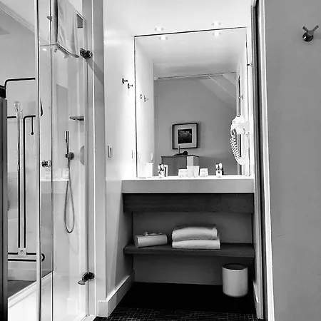 Aux 13 Arches Hotel, Restaurant Hotel 3*