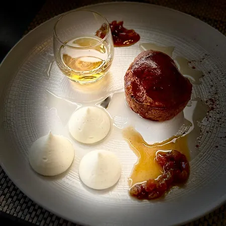 Aux 13 Arches-logis Restaurant Hotel Portbail