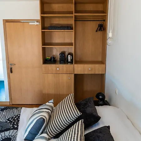 Aux 13 Arches-logis Restaurant