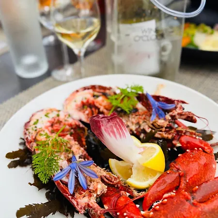 Aux 13 Arches-logis Restaurant Отель