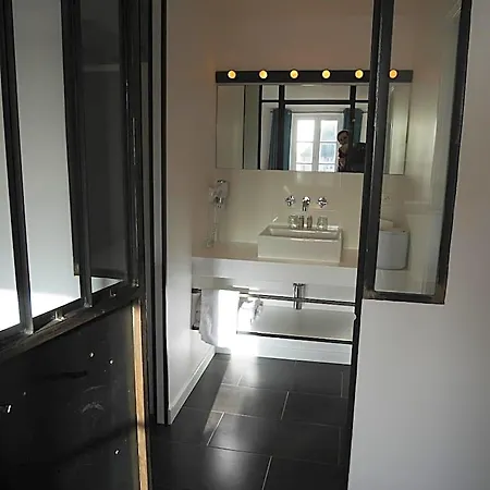 Aux 13 Arches-logis Restaurant 3* Portbail