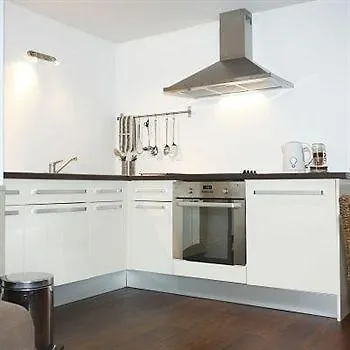 Отель Aux 13 Arches-logis Restaurant 3*