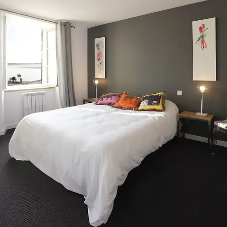 Szálloda Aux 13 Arches-logis Restaurant 3*