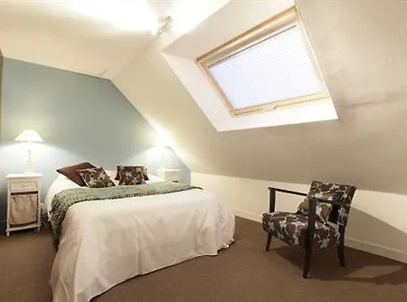 Hotel Aux 13 Arches-Logis Hotel Restaurant Portbail