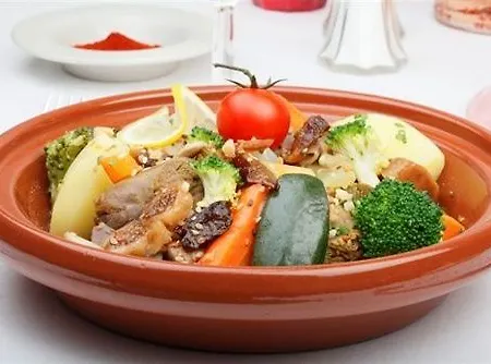 Aux 13 Arches-logis Restaurant