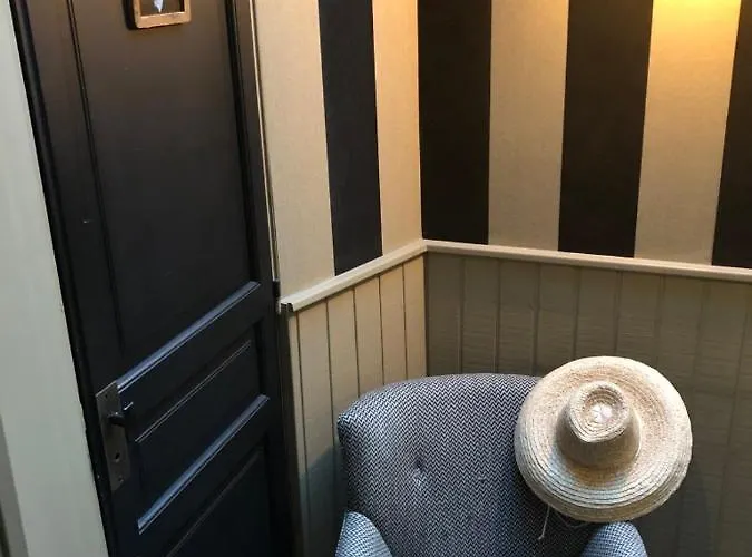 Aux 13 Arches-logis Restaurant 3*