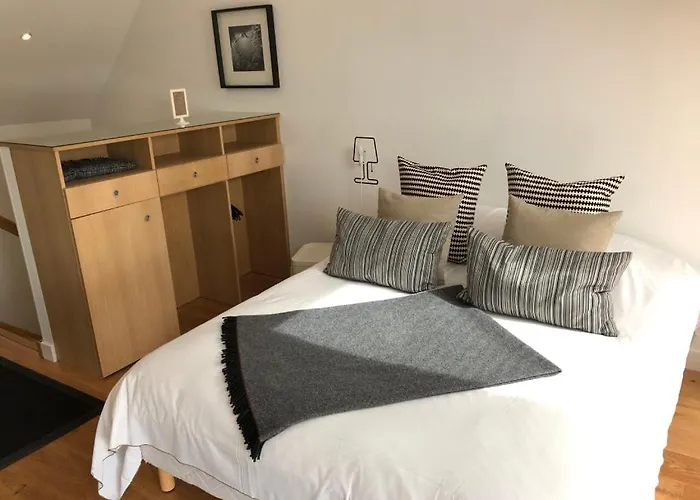 Aux 13 Arches-logis Restaurant 3* Portbail