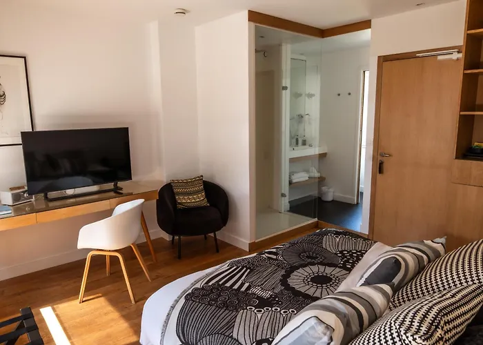 Aux 13 Arches-logis Restaurant 3*