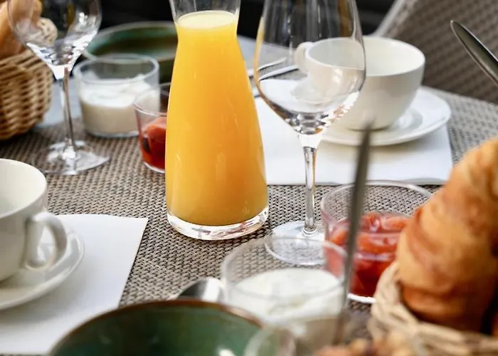 Aux 13 Arches-logis Restaurant 3*