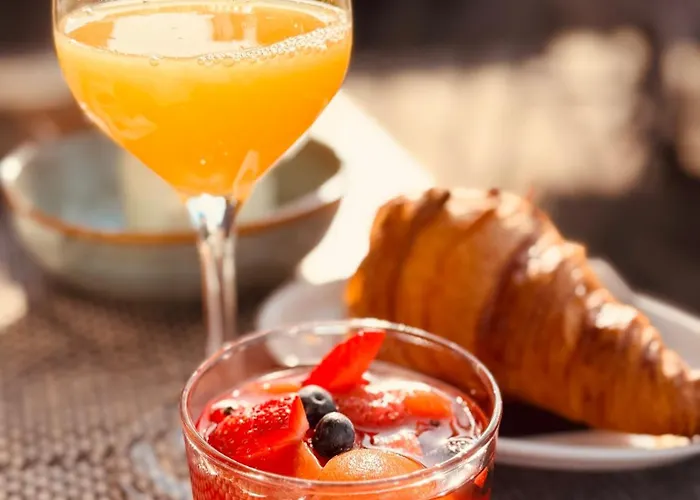 Aux 13 Arches-logis Restaurant 3* Portbail