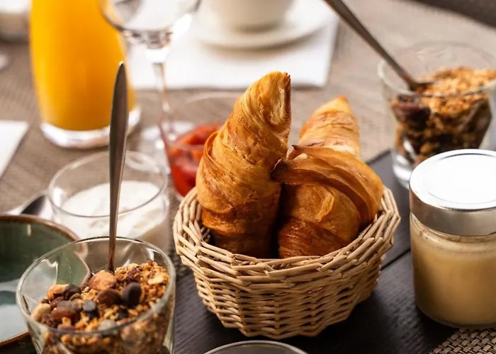 Aux 13 Arches-logis Restaurant